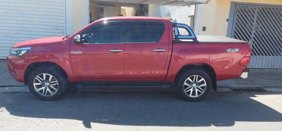 TOYOTA HILUX 2.8 SRX 4X4 CD 16V DIESEL 4P AUTOMÁTICO